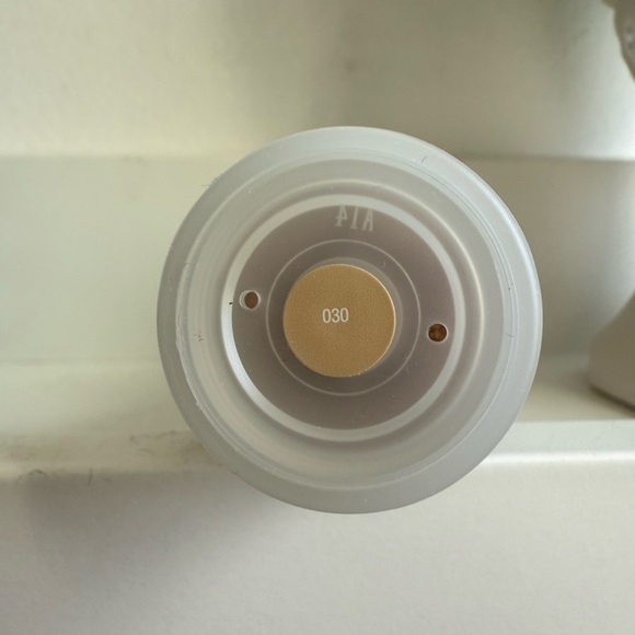 Rose Inc: 30 Skin Enhance Tinted Serum - Picture 9 of 10